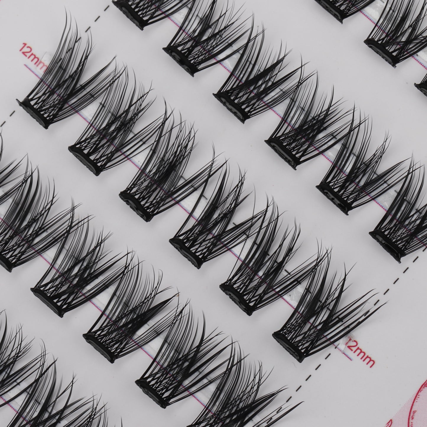 DAILIES Press-on Lashes - Celestial Flutter